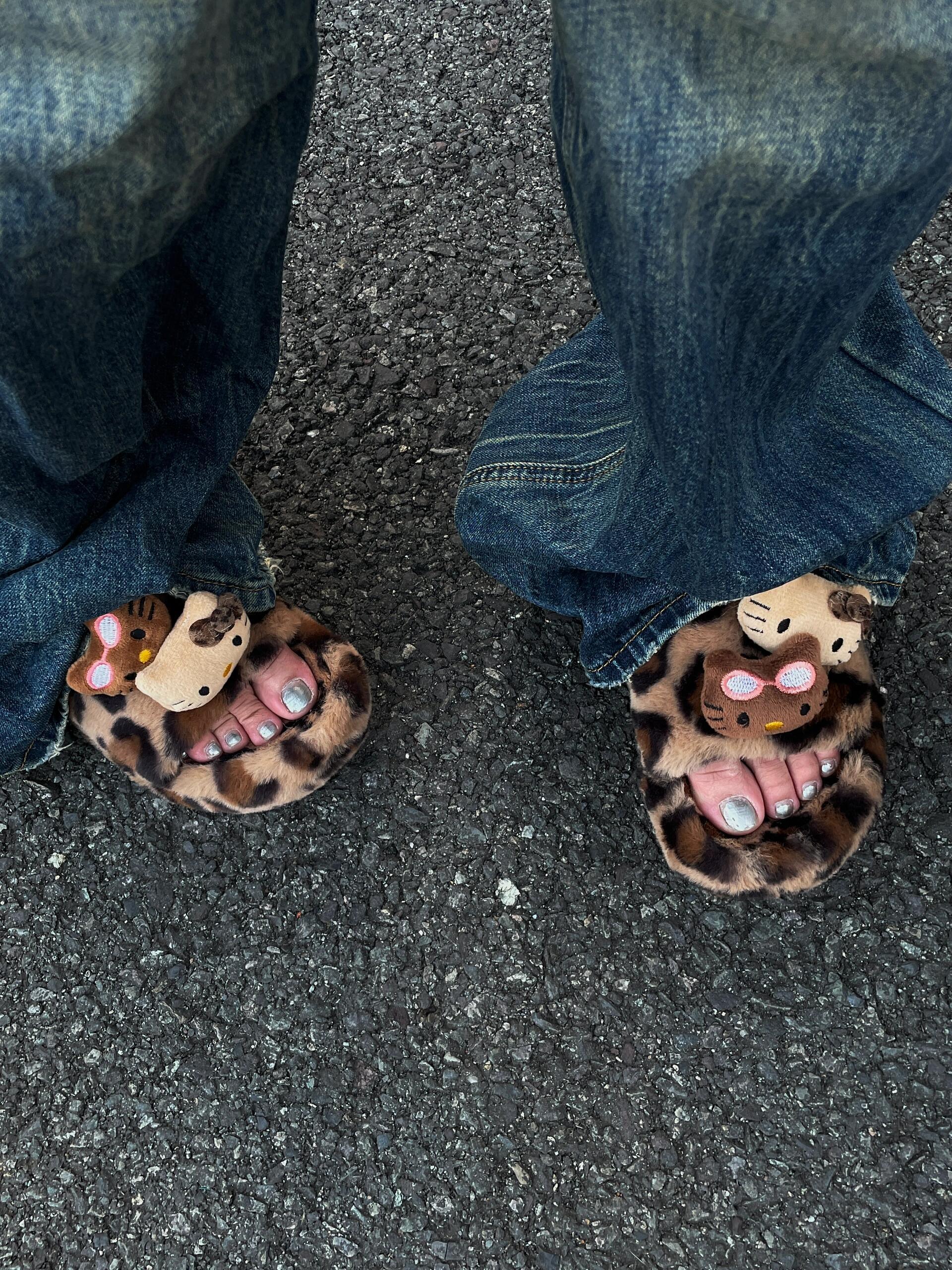 Hello Kitty Fluffy Leopard Platform Slippers - Blind Box Mall