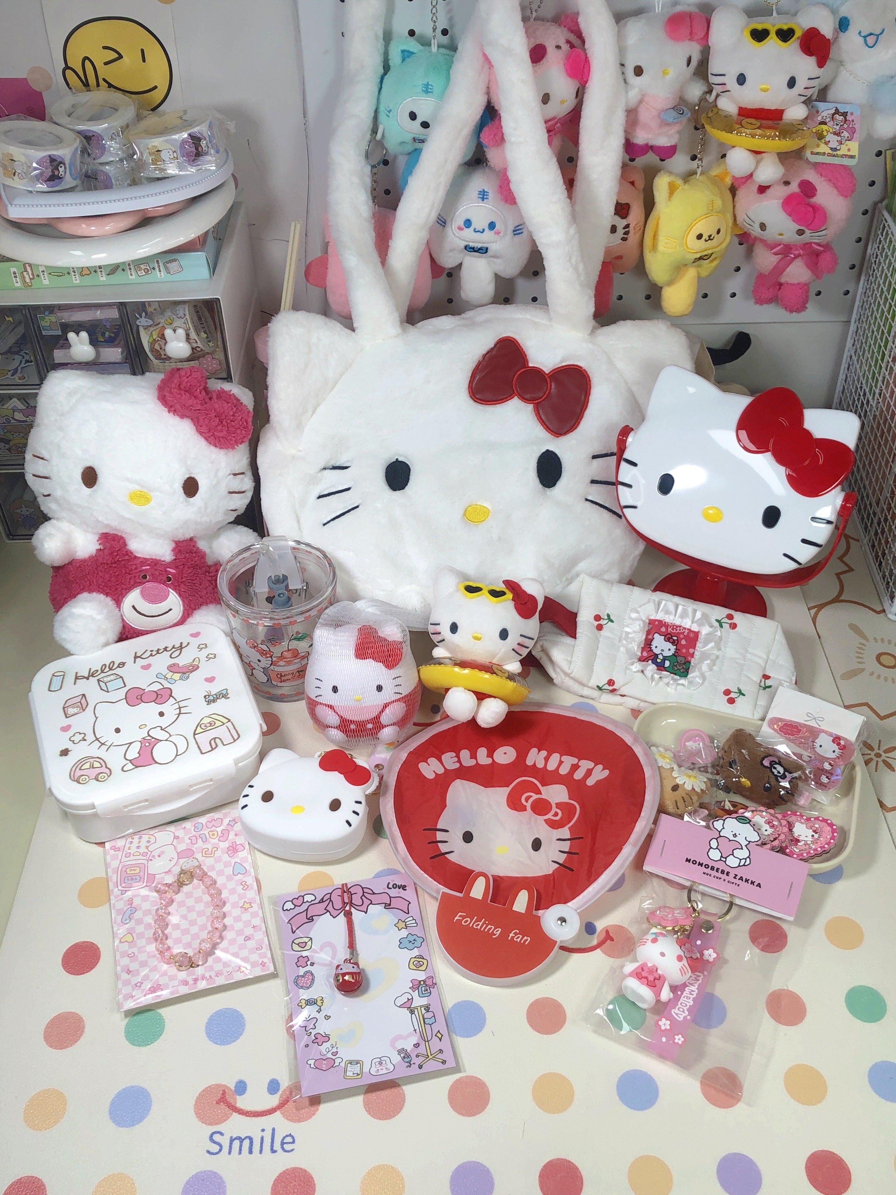Hello Kitty Mystery Gift Box - Blind Box Mall