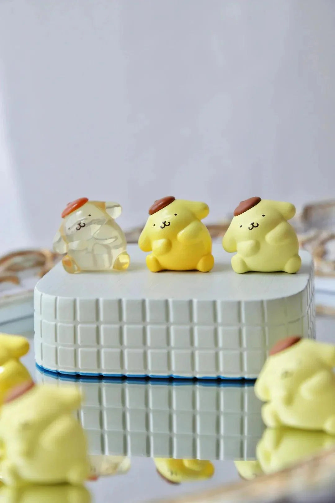 Sanrio Questioning Face Mini Blind Bag (Includes 6 Pcs) - Blind Box Mall