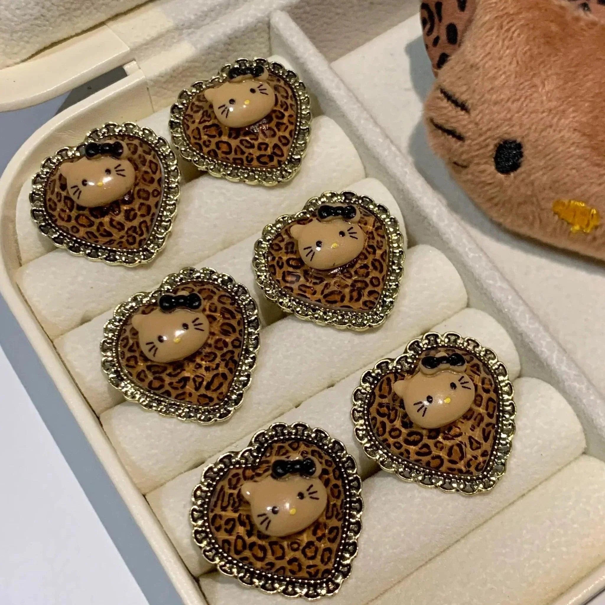 Hello Kitty Leopard Print Necklace & Ring Set - Blind Box Mall