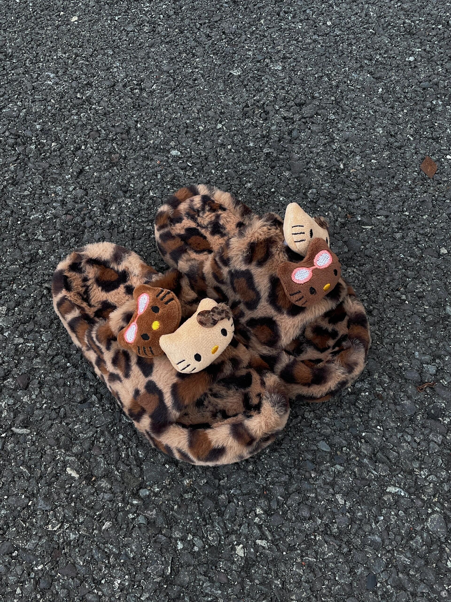Hello Kitty Fluffy Leopard Platform Slippers - Blind Box Mall