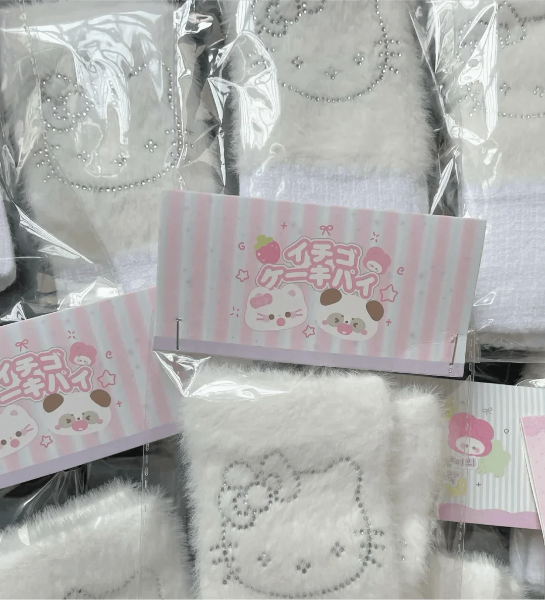Shine Kitty Fingerless Gloves - Blind Box Mall