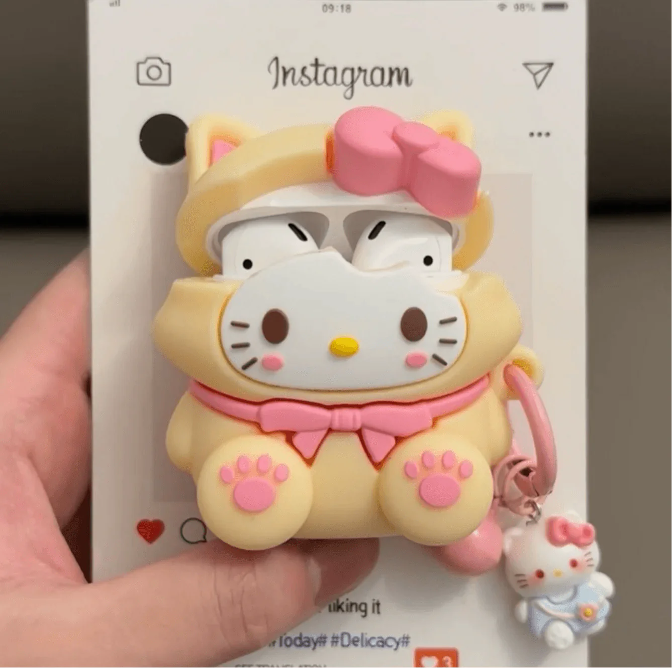 HelloKitty Cute Airpods Case With Charm - Blind Box Mall