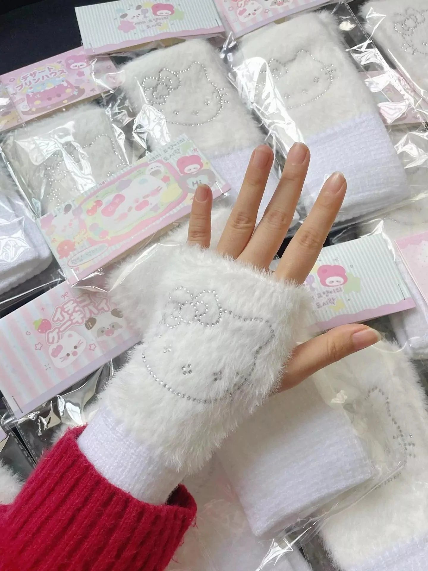 Shine Kitty Fingerless Gloves - Blind Box Mall