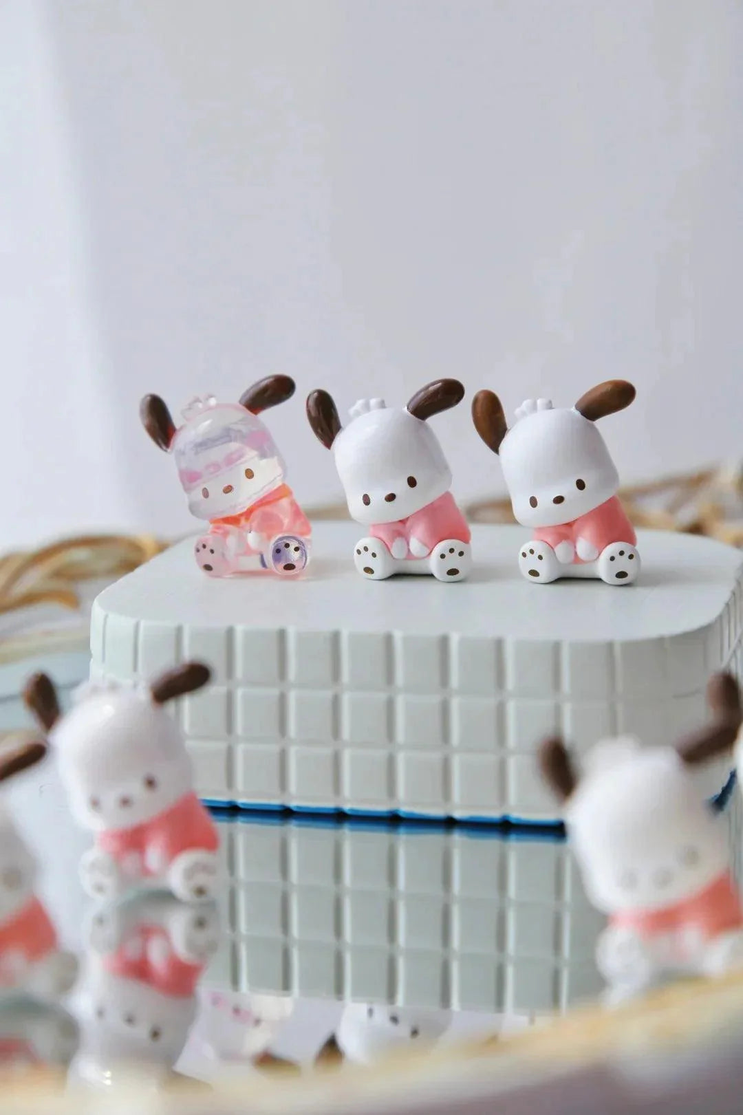 Sanrio Questioning Face Mini Blind Bag (Includes 6 Pcs) - Blind Box Mall